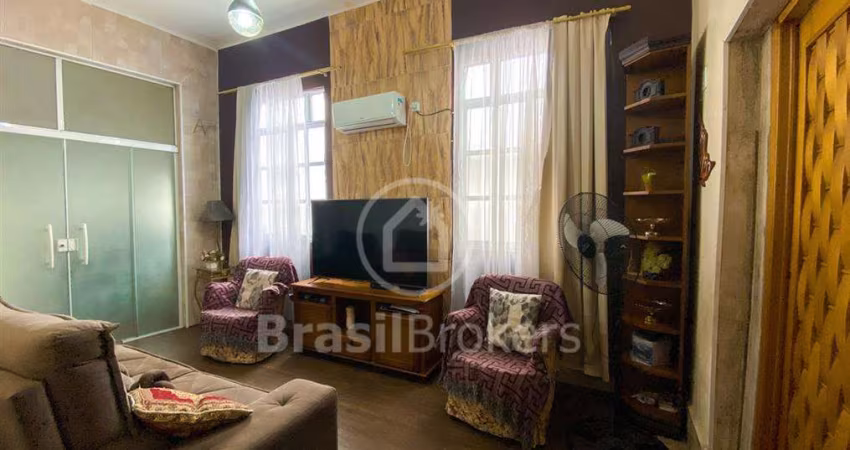Casa à venda com 0m² e 3 quartos em Campinho, Rio de Janeiro - RJ