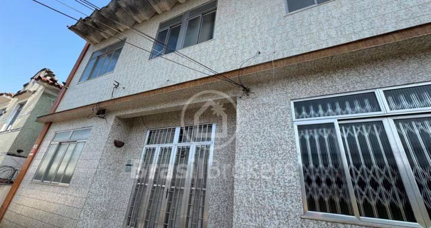 Casa à venda com 0m² e 4 quartos em Del Castilho, Rio de Janeiro - RJ