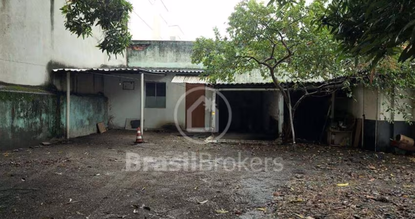 Casa à venda com 568,00m² e 2 quartos em Olaria, Rio de Janeiro - rj