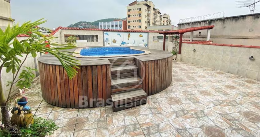 Casa à venda com 244,00m² e 4 quartos em Madureira, Rio de Janeiro - rj