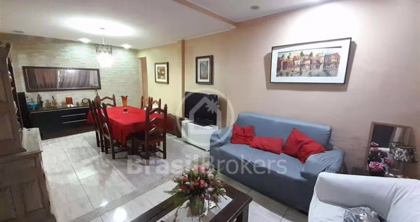 Duas casas em um mesmo terreno com 362m