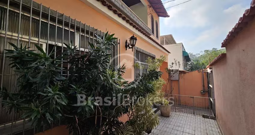 Casa à venda com 309,00m² e 4 quartos em riachuelo, rio de janeiro - rj
