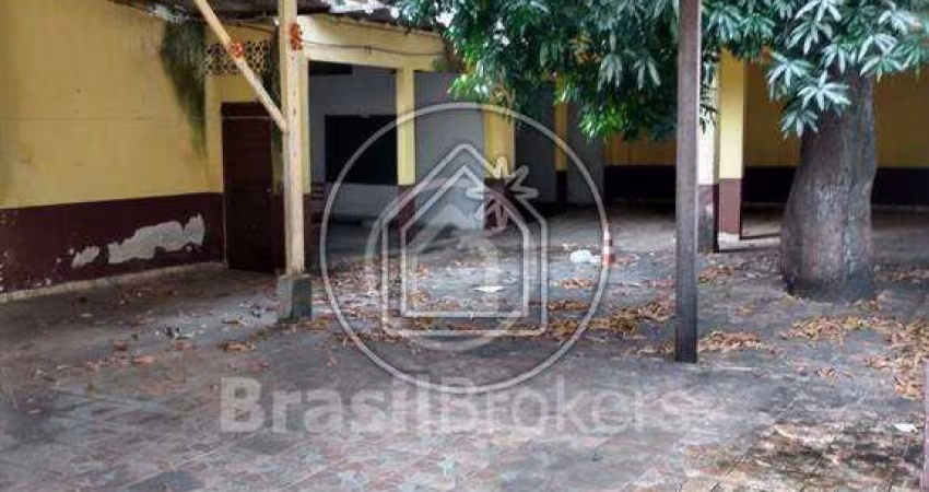 Casa 5 quartos - Engenho Novo