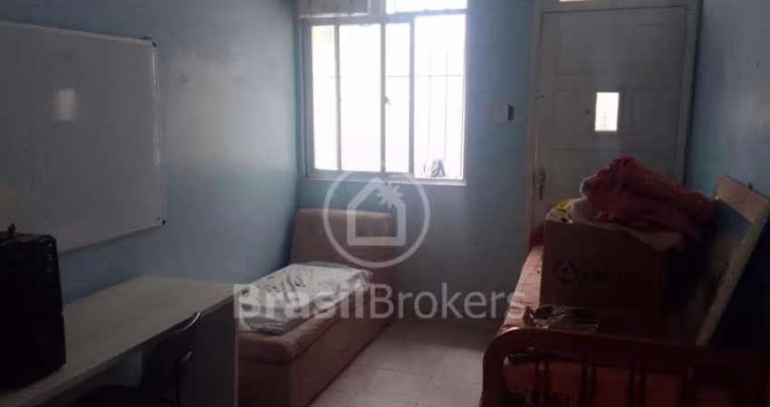 Casa 6 quartos, sendo 3 suítes