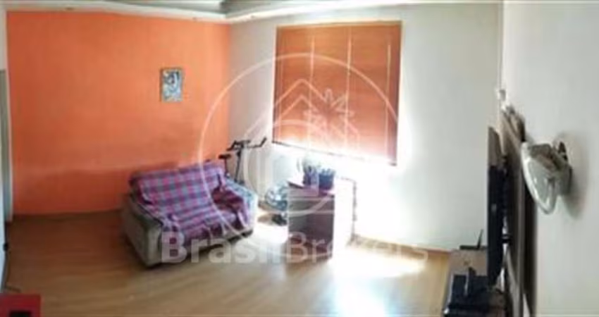 CONDOMINIO DO EDIFICIO ESMERALDA - Apartamento 2 quartos