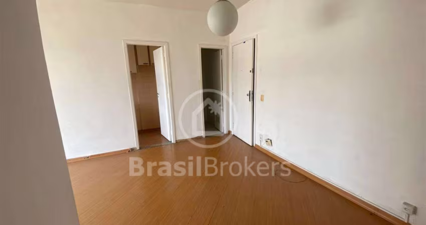 Otimo apartamento 2 quartos, vaga  no Eng Novo .