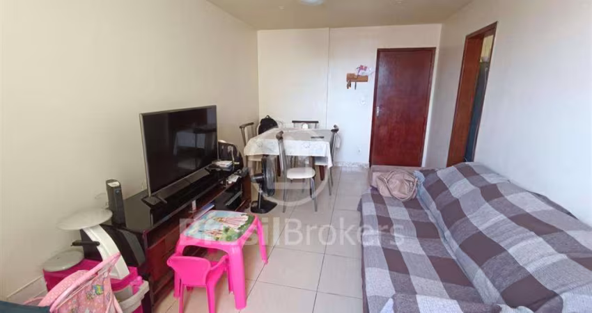 APARTAMENTO 2 QUARTOS CASCADURA