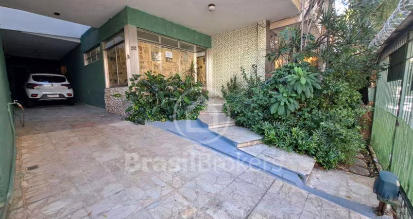 Casa à venda com 341 m² e 4 quartos em Méier, Rio de Janeiro - RJ