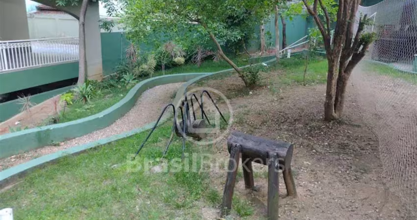 Cobertura Duplex no Méier com Varanda, Churrasqueira e 2 Vagas de Garagem - Sua Oportunidade te Espera!