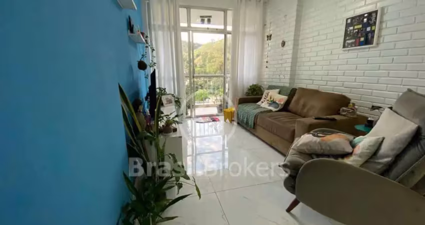 Oportunidade de 2 quartos no engenho novo, modernizado!