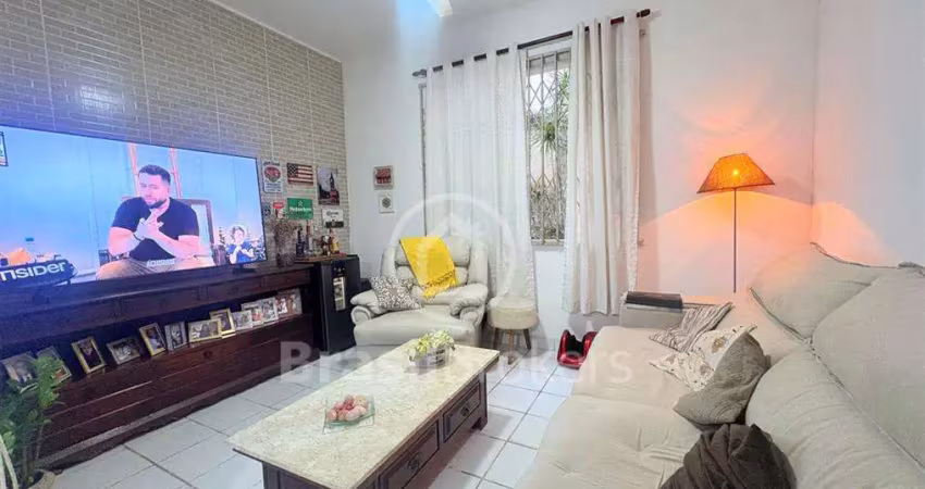 Fica localizado em rua mar de espanha no bairro lins de vasconcelos em rio de janeiro