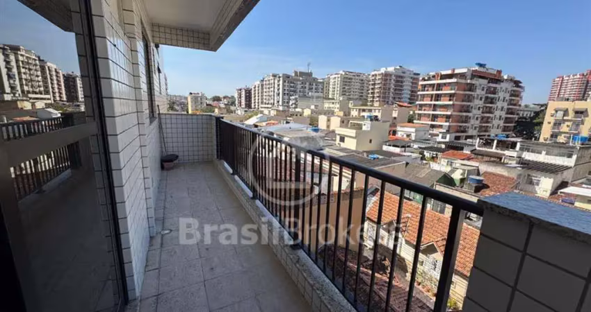 Apartamento 117m2, com 3 quartos, 2 varandas, 2 vagas de garagem