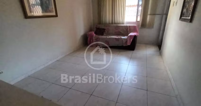 Casa com 3 quartos à venda na Rua Arcozelo, Vila Valqueire, Rio de Janeiro