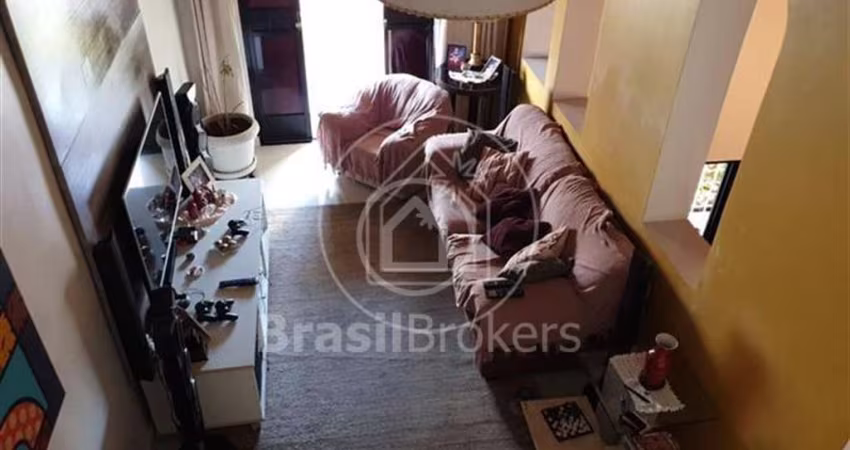 Casa à venda com 203,00m² e 3 quartos e vaga de garagem no coração do Andaraí.