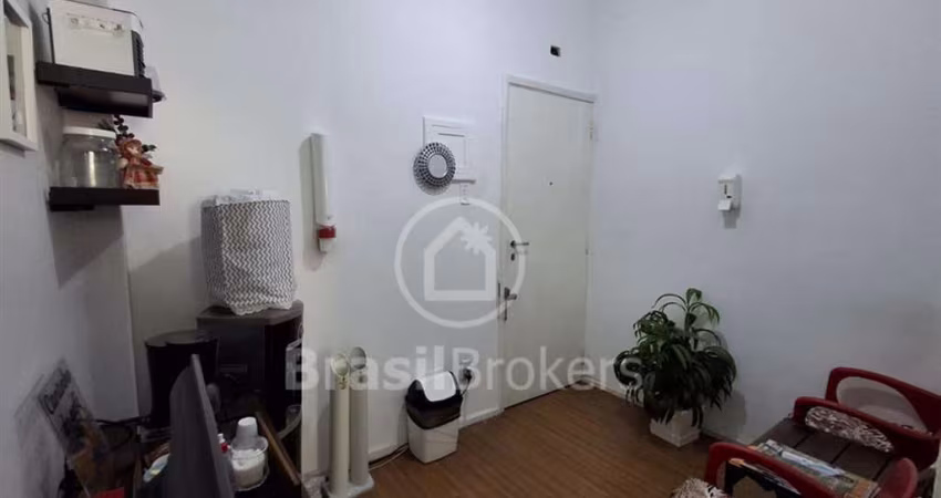 Sala no Edificio Conde de Bonfim - Tijuca