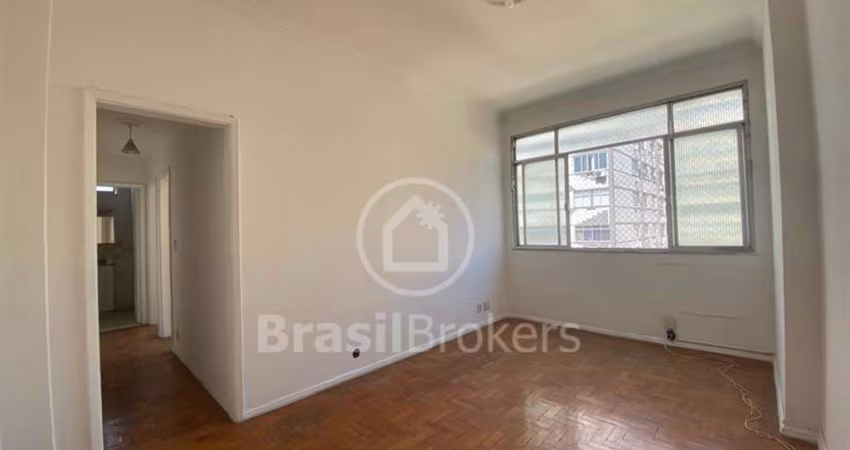 VENDO APARTAMENTO DE 2 QUARTOS NO MARACANÃ