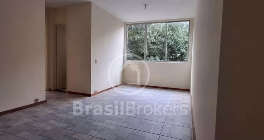 Apartamento à venda com 2 quartos em Tijuca, Rio de Janeiro - RJ