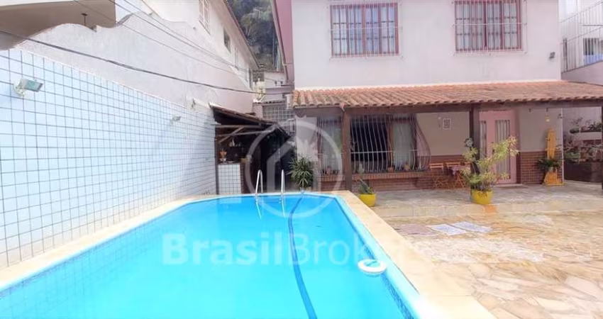 Casa à venda com 1000,00m² e 5 quartos em Vila Isabel, Rio de Janeiro - rj