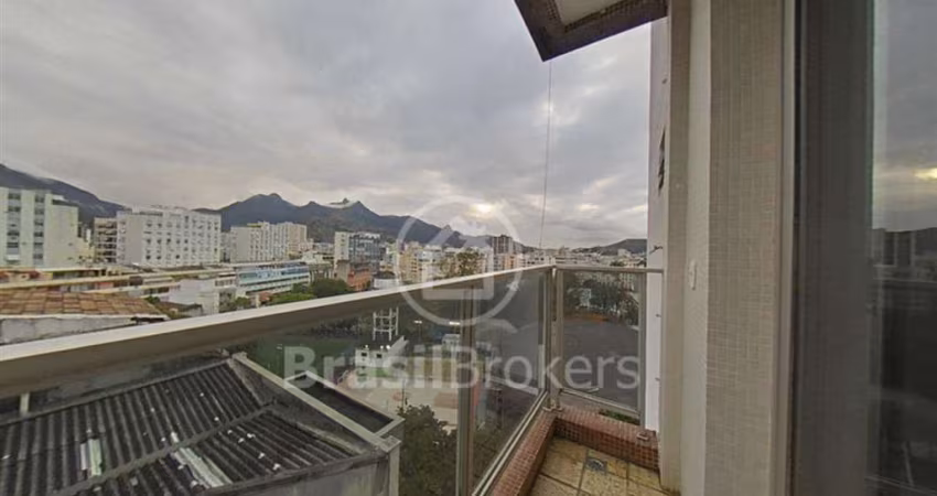 Apartamento 3 Quartos com 104 m², 1 suíte e 2 vagas no coração da Tijuca