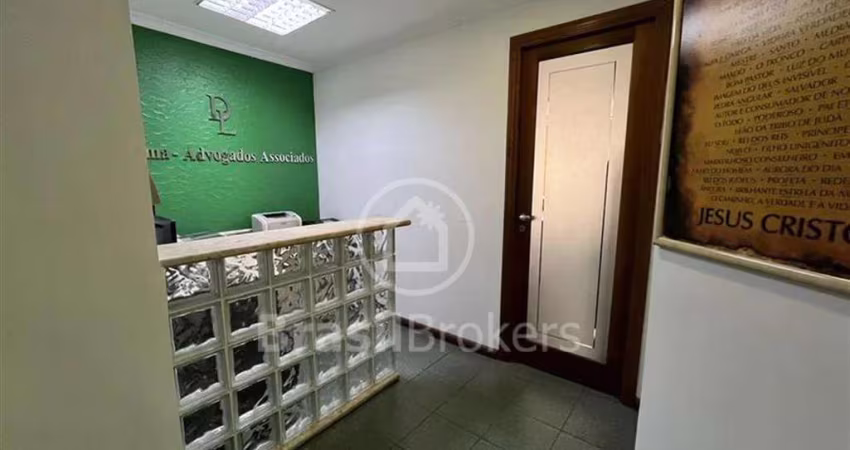 ANDAR INTEIRO NA RUA DO ROSÁRIO PRÓXIMO A AV RIO BRANCO - 209m² - CENTRO - RJ