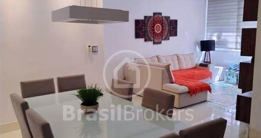 Belo apartamento todo reformado com excelente bom gosto