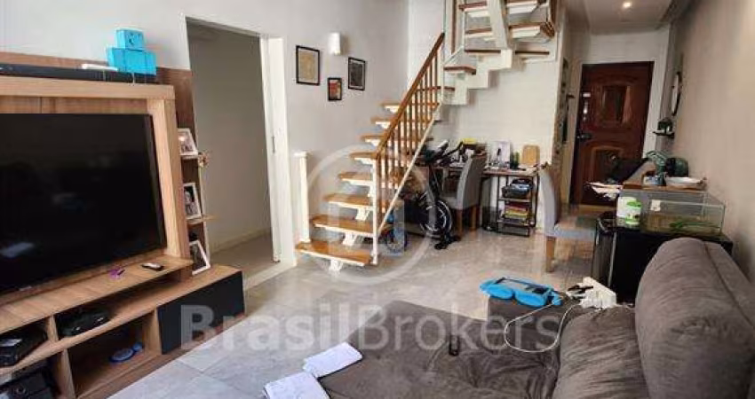 Cobertura Triplex com 3 suítes e 2 vagas na Tijuca