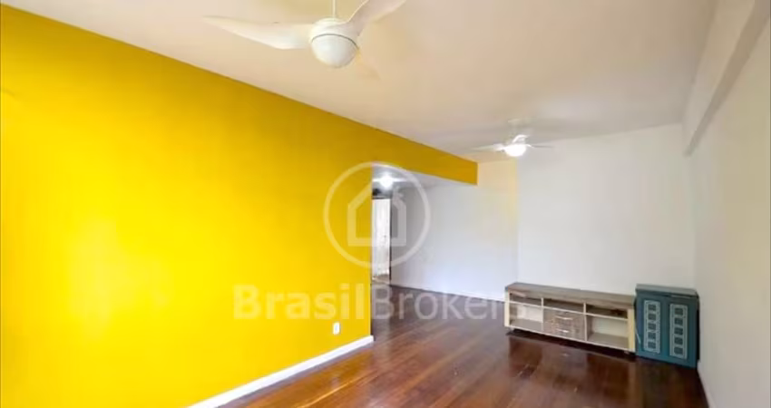 Apartamento em rua sem saída, com 133 m², 3 quartos, 2 vagas de garagem a 10 minutos do Metrô estação Afonso Pena