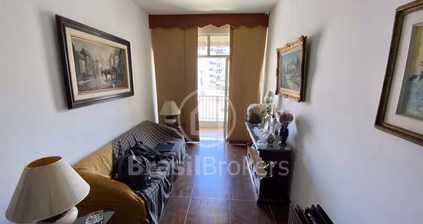 Apartamento com 2 Quartos e Varanda na Tijuca