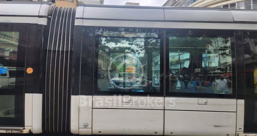 Sala Comercial à venda com 0m² e 1 quarto em Centro, Rio de Janeiro - RJ