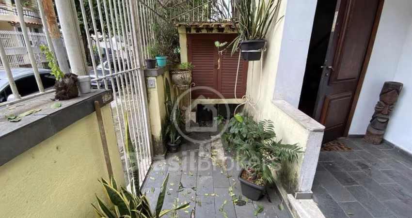 Casa com 7 Quartos na Tijuca Próximo ao Metrô