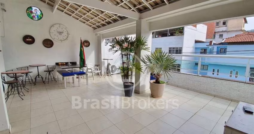 Casa à venda com 238m² e 5 quartos na Tijuca