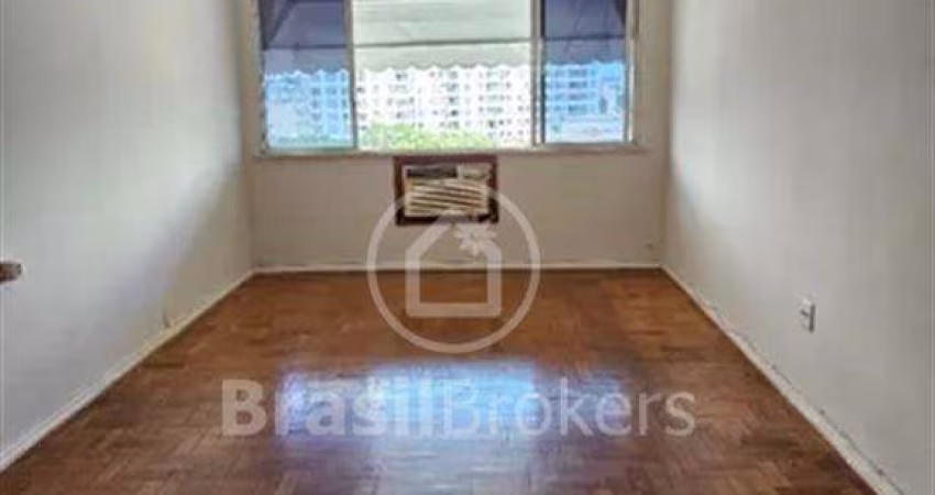 Apartamento à venda com 2 quartos com 1 vaga e 98m²!!!