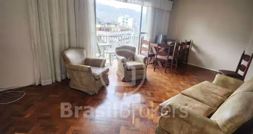 Tijuca - 3 quartos com vaga na escritura