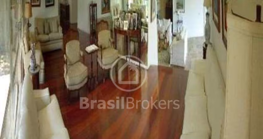 Casa à venda com 6000,00m² e 5 quartos em Alto da Boa Vista, Rio de Janeiro - rj