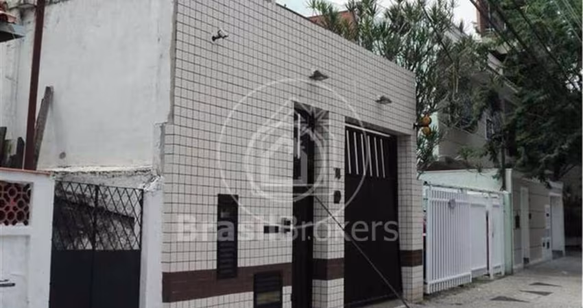 Casa à venda com 335,00m² e 4 quartos em Vila Isabel, Rio de Janeiro - rj