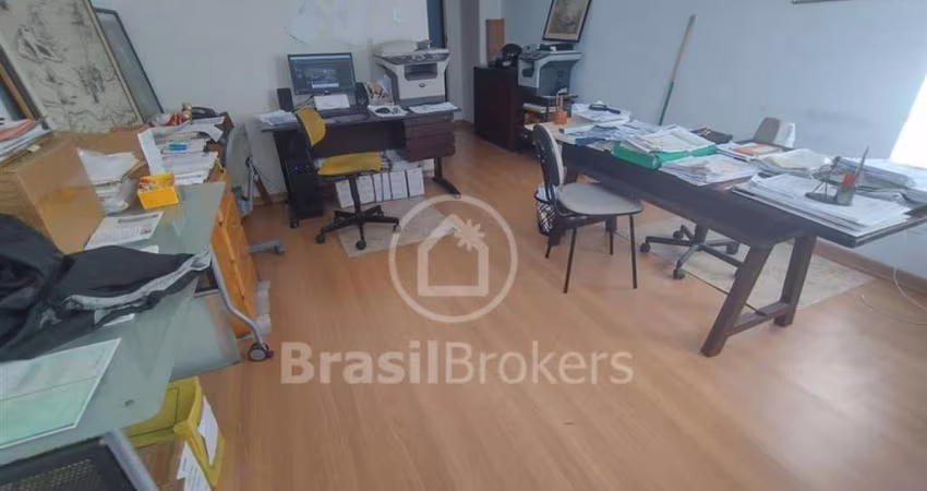 CONDOMINIO DO EDIFICIO CAPITAL - Sala Comercial