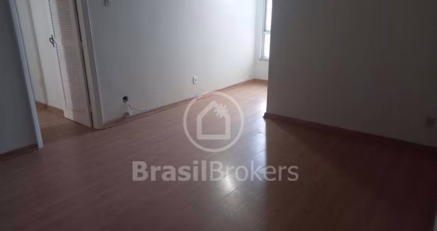 Apartamento  em localização impar, 5 minutos da Praça Saens Pena