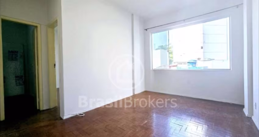 Apartamento de 2 quartos com 56 m².