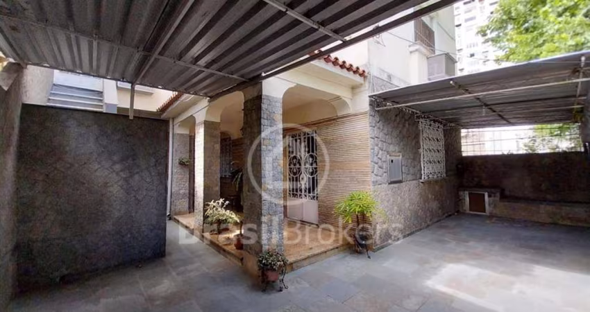 Casa à venda com 300,00m² e 4 quartos em Centro, Niterói - rj