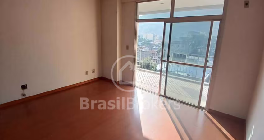 Apartamento à venda em Vila Isabel com 90 m², 1 vaga, varanda e 2 quartos sendo 1 suíte.