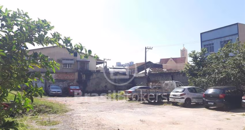 Terreno de 1800 m² no Bairro de São Cristóvão!!!