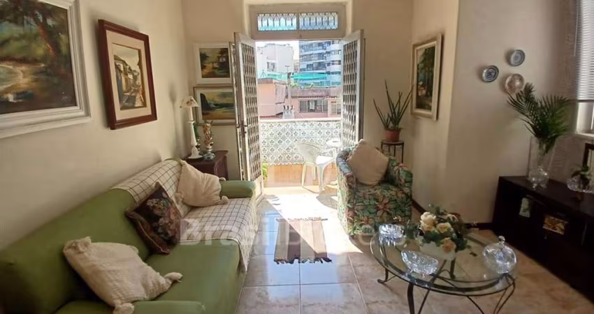 Apartamento de 3 quartos e varanda na Clóvis Beviláqua