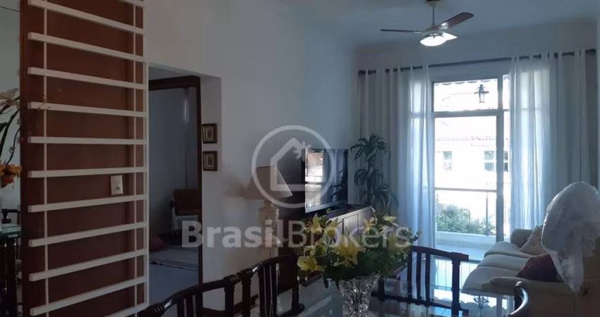 Apartamento 3q com varanda pronto pra morar!