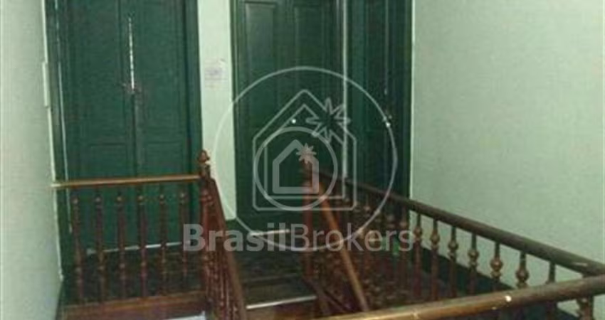 Casa 5 quartos - Praça da Bandeira