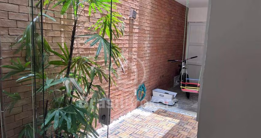 Casa Triplex de Vila à venda com 207 m2 e 4 quartos (1 suíte). Tijuca