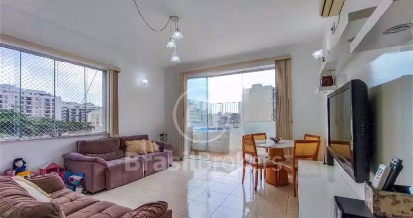 Cobertura com 98 m², 2 quartos, Piscina e Churrasqueira