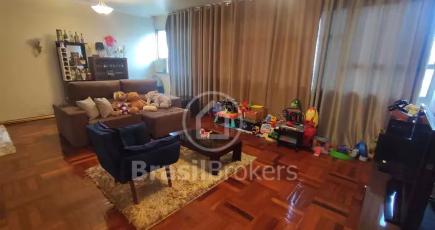 Excelente apartamento com 130,00m² no coração da tijuca