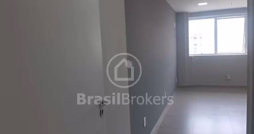 Sala comercial de 20m² dentro da praça saens pena na tijuca!