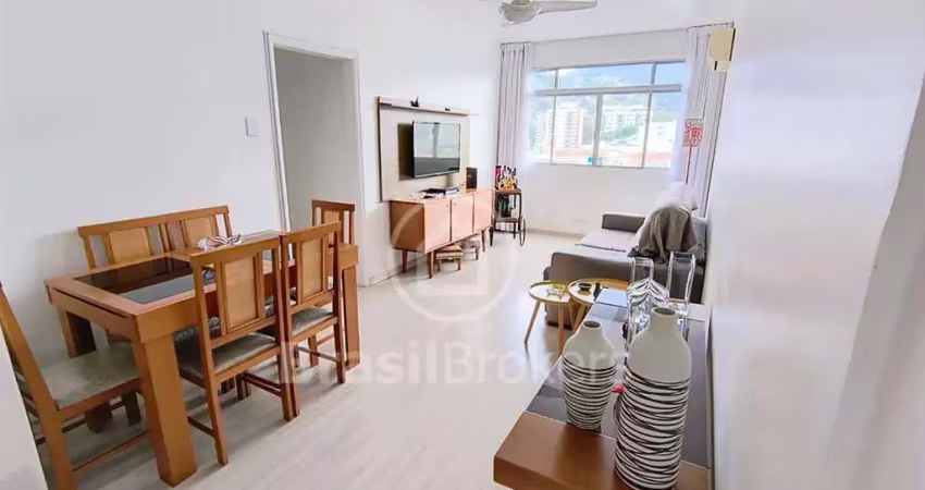 Apartamento de 2 quartos com 68 m², vaga na escritura andar alto com vista livre !!!