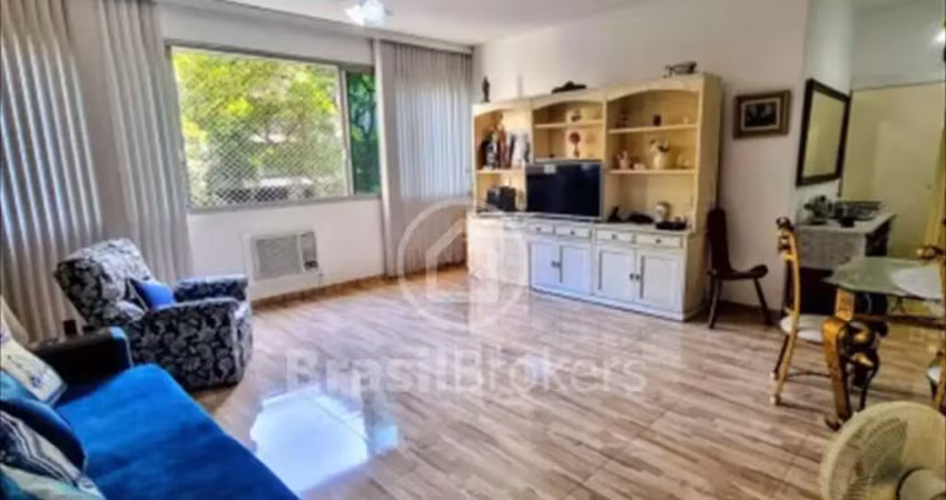 Apartamento de 3 quartos (2 suíte) com 120 m² todo reformado a 1 minuto do metrô.